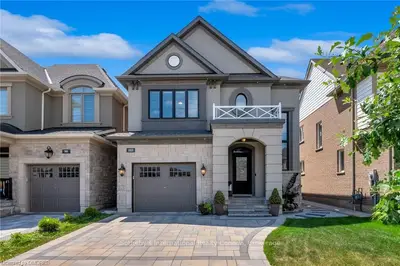 103 Beaveridge Avenue, Oakville, ON L6H 0M6
