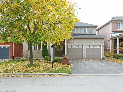 2136 Blackforest Crescent, Oakville, On L6m 4t7