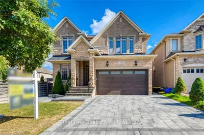 2489 TAYLORWOOD Drive, Oakville, ON L6H 0E1