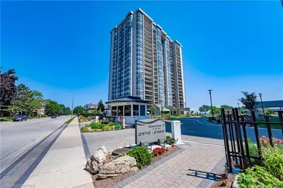 2170 Marine Drive Ph5, Oakville, ON L6L 5V1