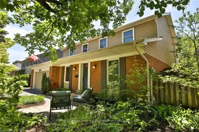 2294 CAROL Road, Oakville, ON L6J 6B6