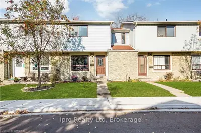 6540 Falconer Drive 139, Mississauga, ON L5N 1M1