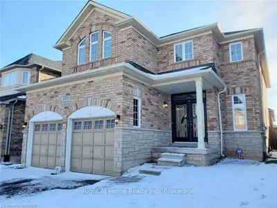 2468 PARKGLEN Avenue, Oakville, ON L6M 4Y7