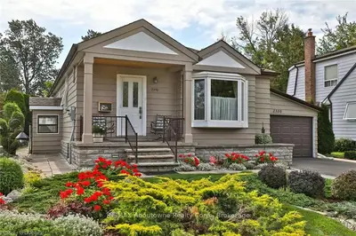 2350 Rebecca Street, Oakville, ON L6L 2A9