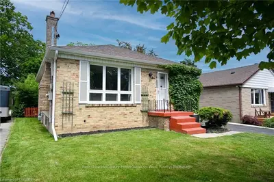 13 Pine Avenue S Bsmt, Mississauga, ON L5H 2P9