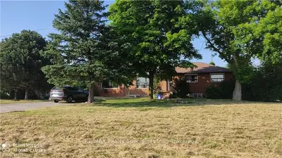 3185 REGIONAL ROAD 25 Road, Oakville, ON L6M 4J3
