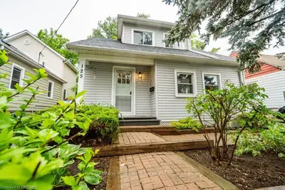 125 STEWART Street, Oakville, ON L6K 1X8
