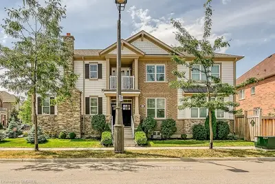 245 JESSIE CAVERHILL, Oakville, ON, L6M 0Z6