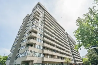 1300 Mississauga Valley Boulevard 1401, Mississauga, ON L5A 3S8