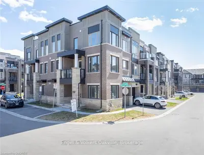 424 ROCKWELL, Oakville, ON L6L 3E8
