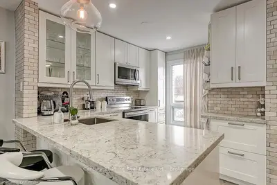 1537 ELM Road 35, Oakville, ON L6H 1W3