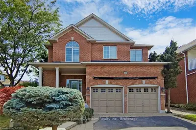 2228 FOURTH Line, Oakville, ON L6M 3S9