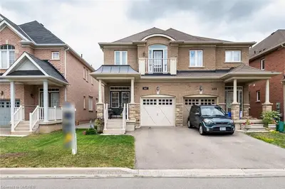 697 MEGSON Terrace, Milton, ON L9T 8K5
