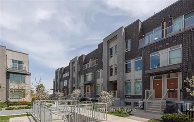 27 Applewood Lane 257, Toronto W08, ON M9C 2Z7