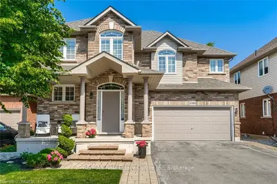 5385 Kindos Street, Burlington, ON L7L 7G6