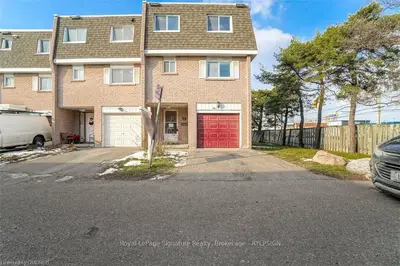 830 WESTLOCK Road 28A, Mississauga, ON L5C 1K6
