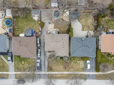 20 MOULTREY Crescent, Halton Hills, ON L7G 4N5