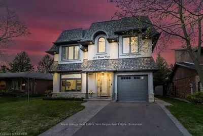 2371 DEVON Road, Oakville, ON L6J 5R6