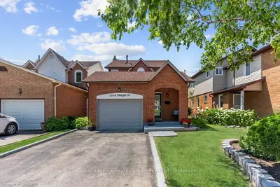 2224 MARGOT Street, Oakville, ON L6H 3M7