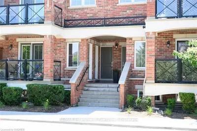 19 Hays Boulevard 10, Oakville, On L6h 0h8