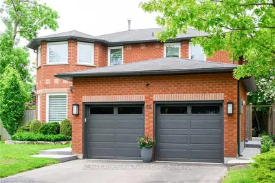 56 STEVENSON Road, Oakville, ON L6L 6G3