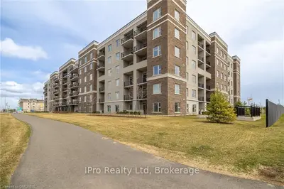 610 FARMSTEAD Drive 528, Milton, ON L9T 8X5