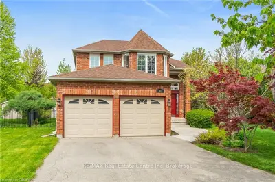46 STANDISH Street, Halton Hills, ON L7G 5V6