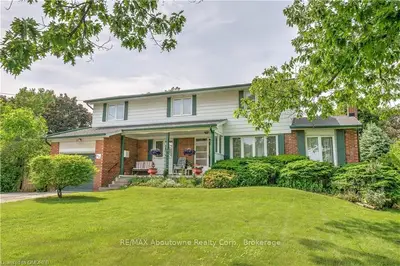 1203 Willowbrook Drive, Oakville, On L6l 2j9