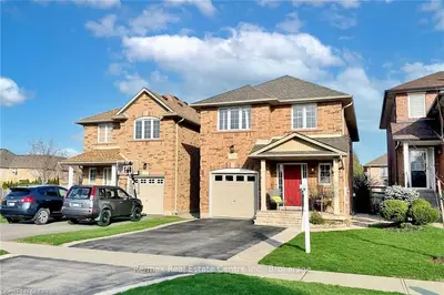 2236 WOODCREST Drive N, Oakville, ON L6M 4C5