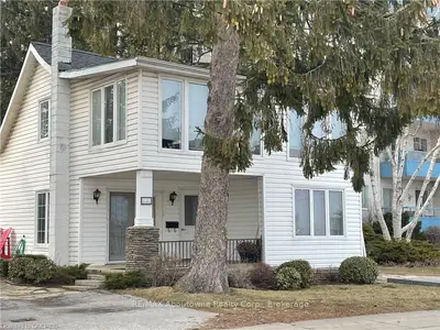 2323 ONTARIO Street, Oakville, ON L6L 1A5