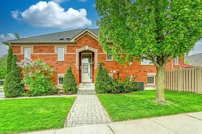 1484 GULLEDGE Trail, Oakville, ON L6M 3Z6