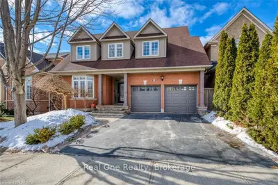 2355 BRIARGROVE Circle, Oakville, ON L6M 5A3