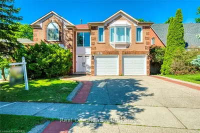 1254 KINGS COLLEGE Drive, Oakville, ON L6M 2T9