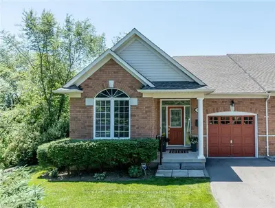2590 CARBERRY Way 10, Oakville, ON L6M 5G2