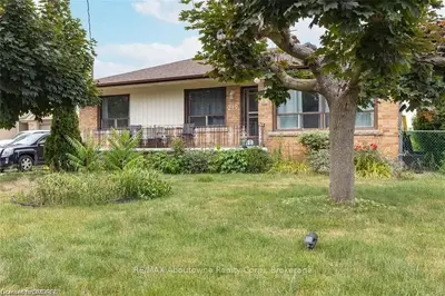 219 Southview Road, Oakville, On L6k 2p2