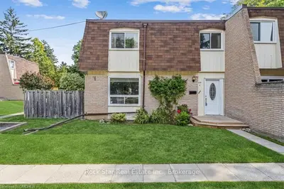 673 FRANCIS Road 4, Burlington, ON L7T 3X6
