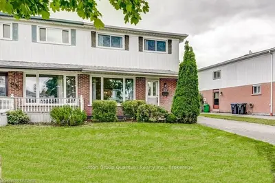 2819 HOLLINGTON Crescent, Mississauga, ON L5K 1E8