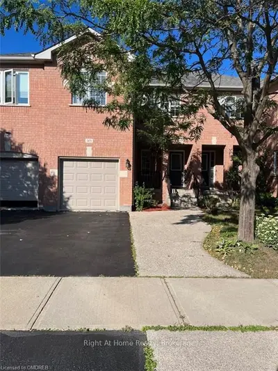 2473 LAZIO Lane, Oakville, ON L6M 4P7