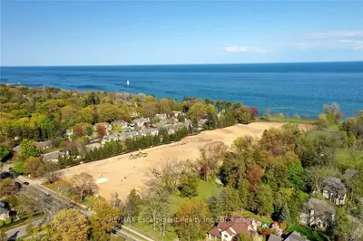 346-362 LAKESHORE RD W - LOT 13 Road, Oakville, ON L6K 1G1