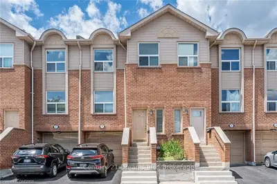 1530 Reeves Gate 24, Oakville, ON L6M 3J4