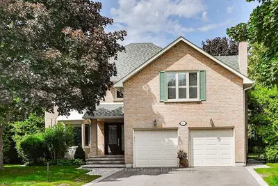 451 BARCLAY Crescent, Oakville, ON L6J 6H8