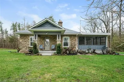 7489 15 SIDE Road, Halton Hills, ON L9T 2X7