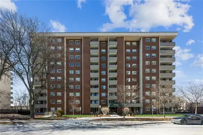 1425 GHENT Avenue 805, Burlington, ON L7S 1X5