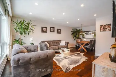1264 PALLATINE Drive, Oakville, ON L6H 1Z2