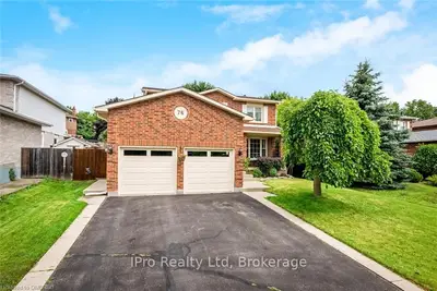 76 ONTARIO Street, Halton Hills, ON L7G 3L1