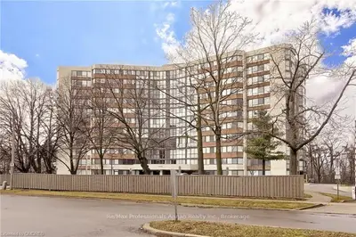 1240 MARLBOROUGH Court 1002, Oakville, ON L6H 3K7