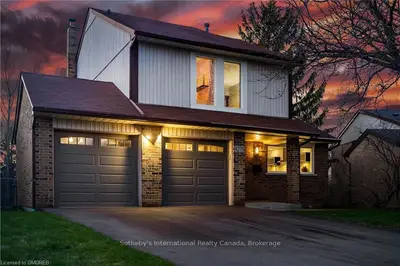 4275 Flitter Court, Mississauga, ON L5L 2J5