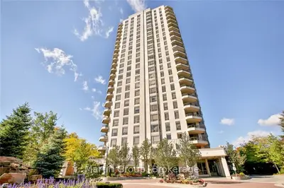 #206 1900 The Collegeway, Mississauga, ON, L5L 5Y8