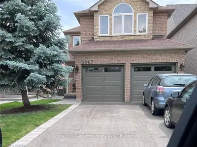 3647 FOREST BLUFF Crescent, Mississauga, ON L5N 7W8