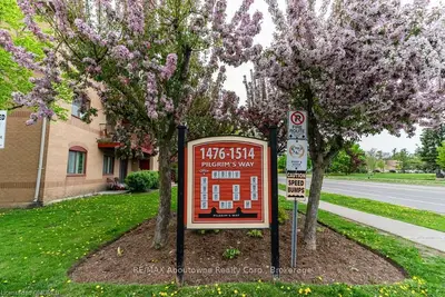 1496 PILGRIMS Way 134, Oakville, ON L6M 3G9